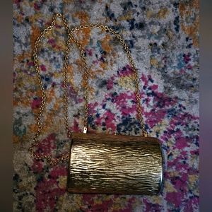 Vintage Rodo Gold Chainlink Hardshell Evening Handbag Clutch